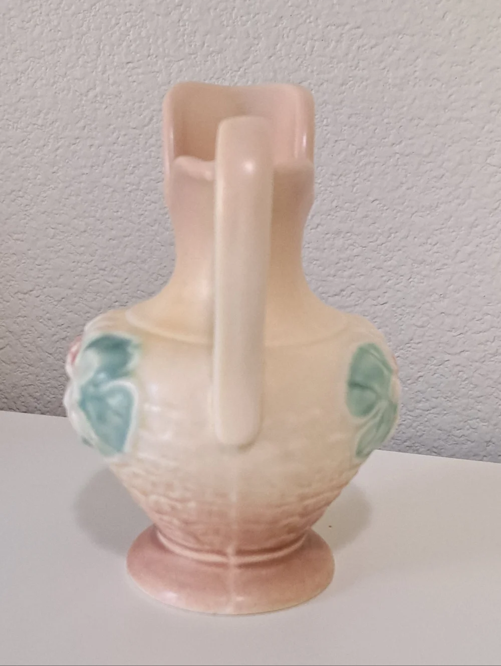 Vintage Hull Art Pottery Water Lily Ewer Vase Pitcher L3 - 5 1/2-inch USA